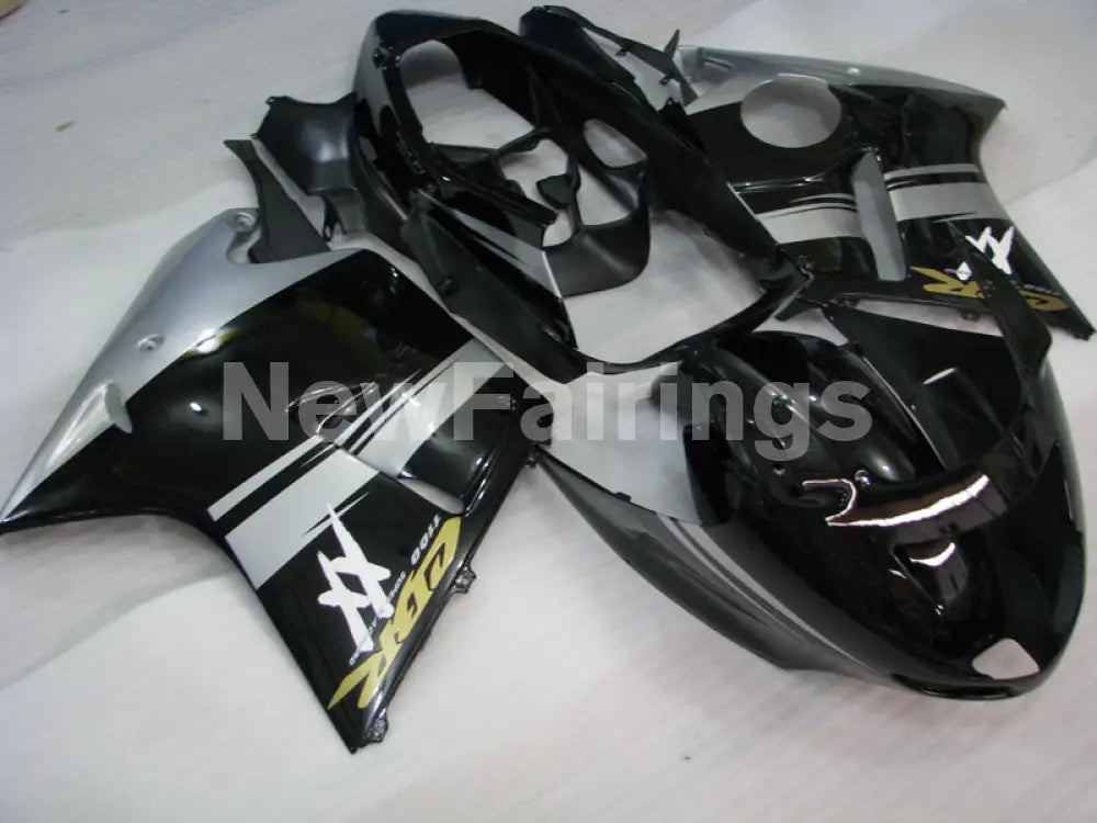 Black and Silver Factory Style - CBR 1100 XX 96-07 Fairing