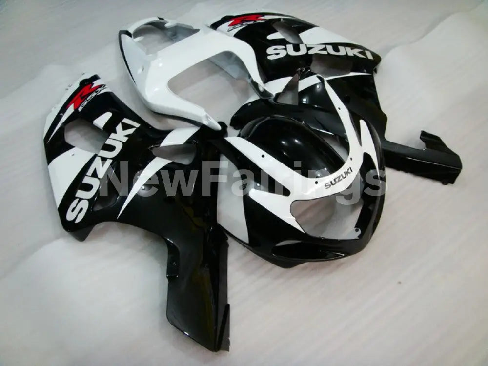 Black and White Factory Style - GSX - R1000 00 - 02 Fairing