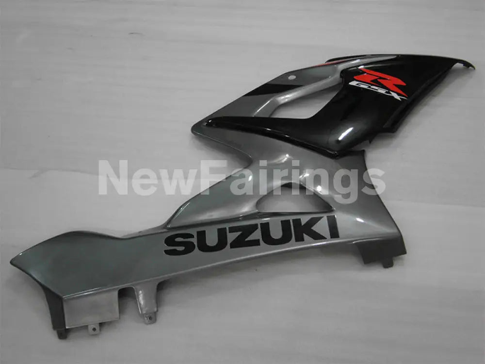 Grey and Black Red Factory Style - GSX - R1000 05 - 06