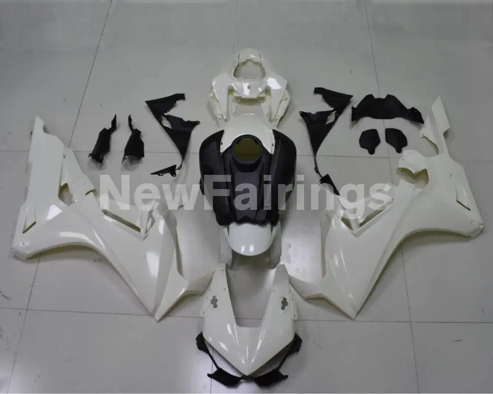 Pearl White and Black No decals - CBR1000RR 17-23 Fairing