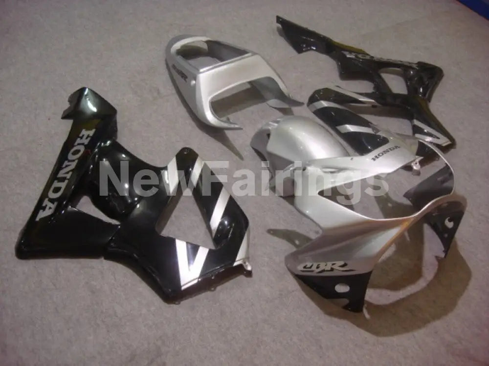 Silver and Black Factory Style - CBR 929 RR 00-01 Fairing