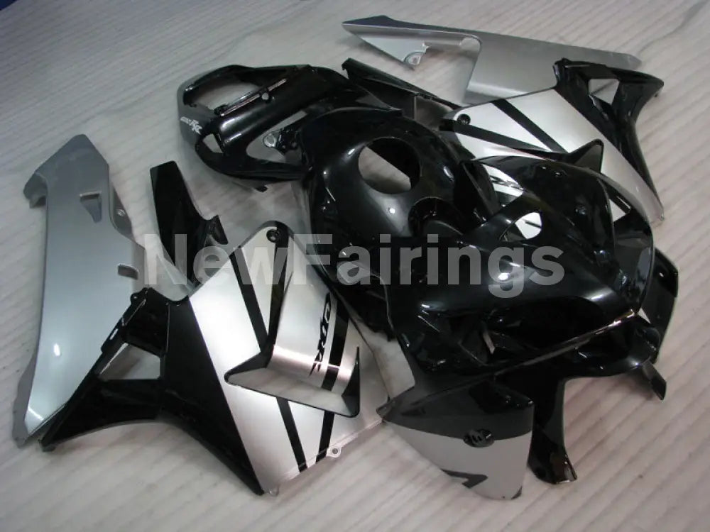 Silver and Black Factory Style - CBR600RR 05-06 Fairing Kit