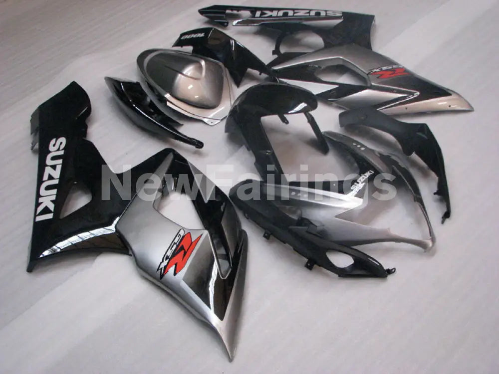Silver and Black Factory Style - GSX - R1000 05 - 06