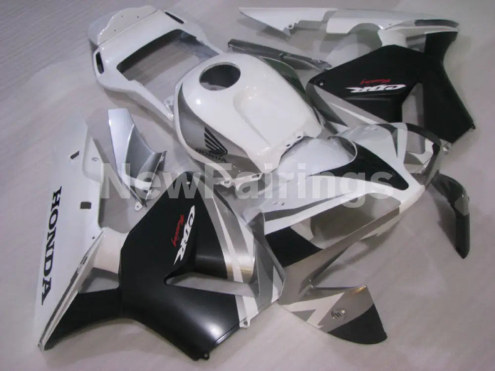 White and Black Factory Style - CBR600RR 03-04 Fairing Kit -