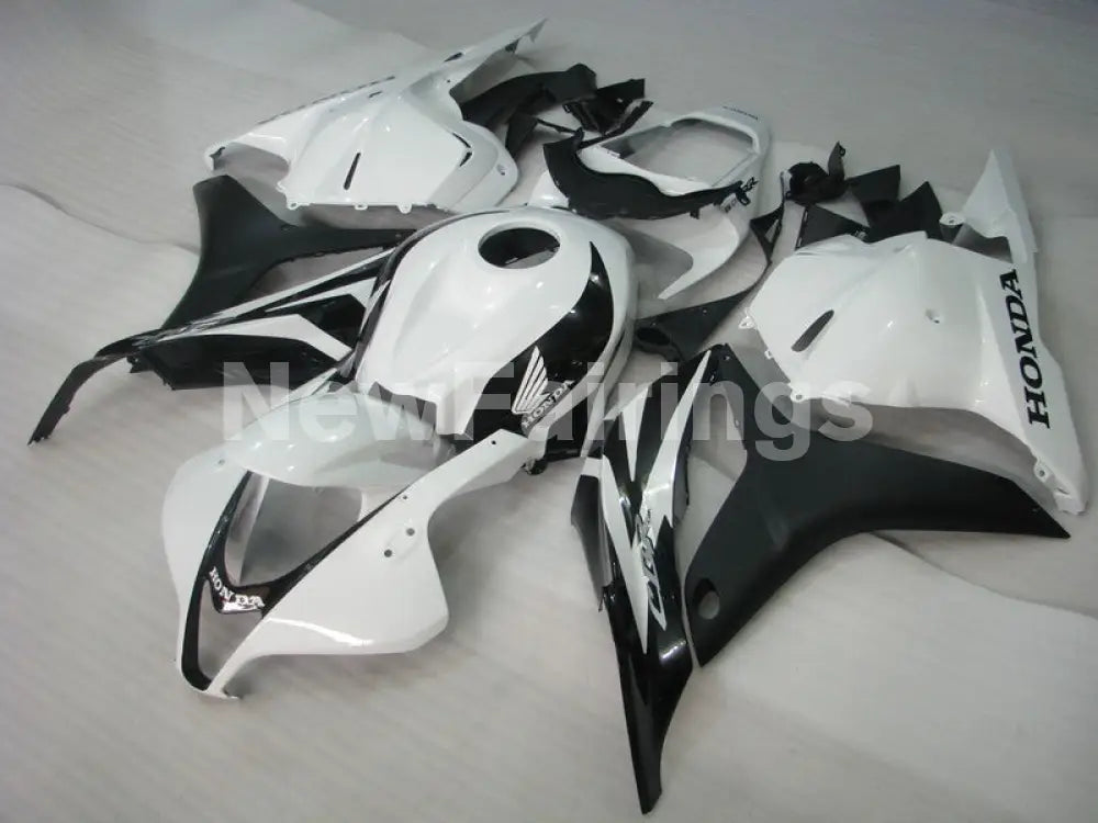White and Black Factory Style - CBR600RR 09-12 Fairing Kit -