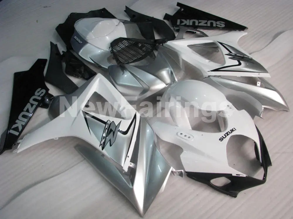 White and Silver Black Factory Style - GSX - R1000 07 - 08
