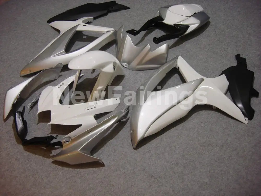 White and Silver No decals - GSX-R750 08-10 Fairing Kit