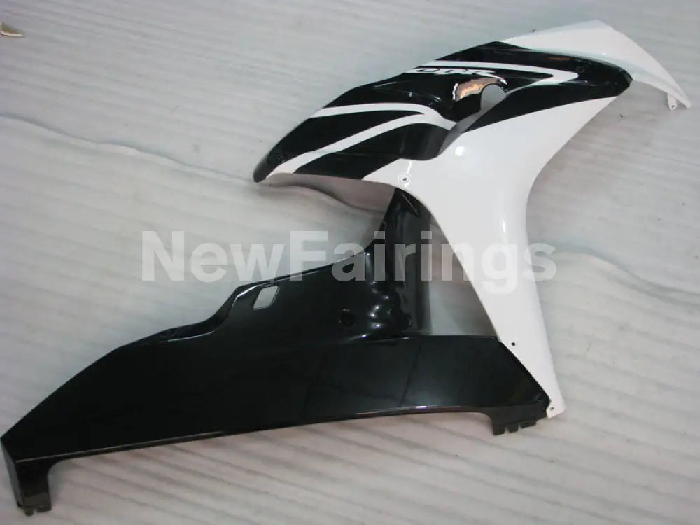 White and Black Factory Style - CBR1000RR 06-07 Fairing Kit
