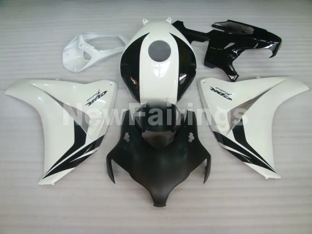 White and Matte Black Factory Style - CBR1000RR 08-11