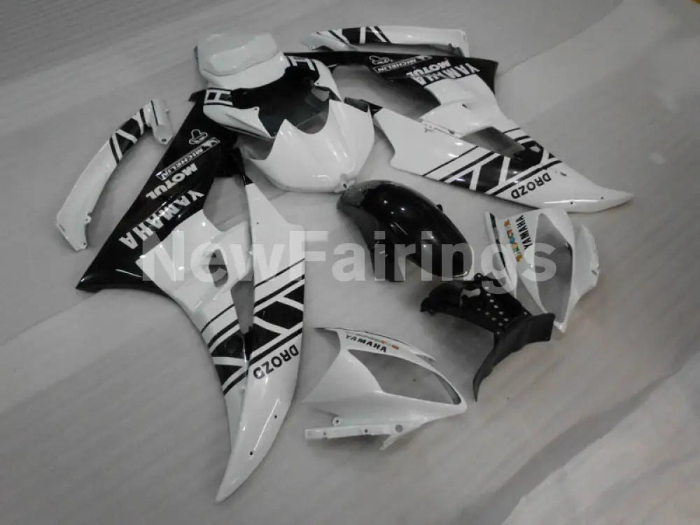 White and Black Factory Style - YZF-R6 06-07 Fairing Kit Vehicles & Parts > Vehicle Parts & Accessories > Motor Vehicle